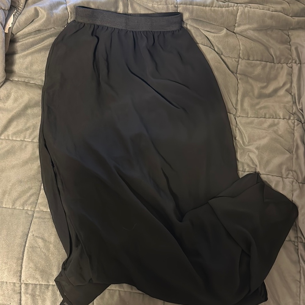 Black midi skirt perfect for the beach